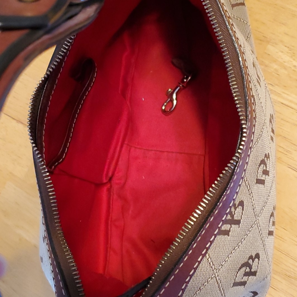 Dooney & Bourke purse - Picture 6 of 8
